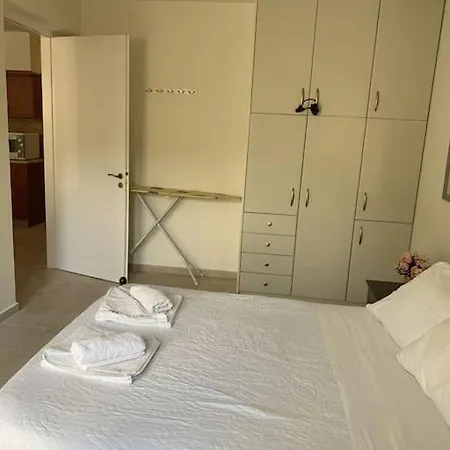 Cassiopeia 3-bedroom House On With Pool * Ханья (Крит)