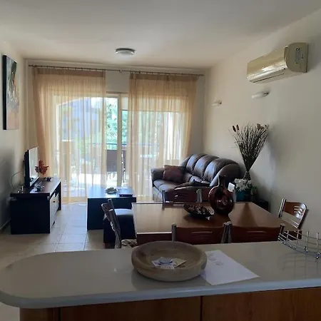 Cassiopeia 3-bedroom House On With Pool