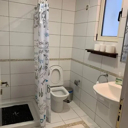 Cassiopeia 3-bedroom House On With Pool Appartamento La Canea